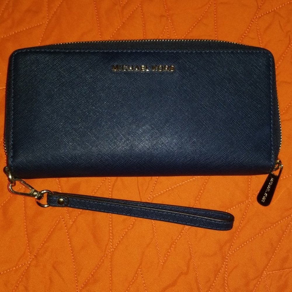 Michael Kors Navy Travel wristlet